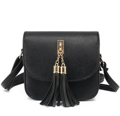 AMANDA SHOULDER BAG