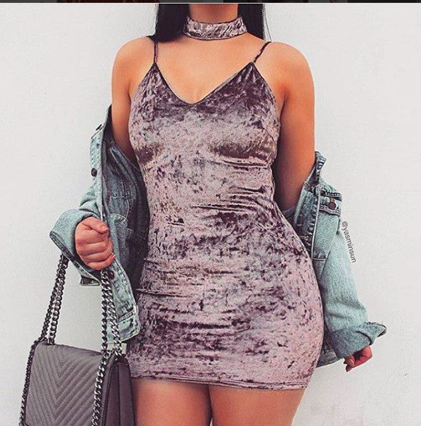 CHOKER V NECK SPAGHETTI STRAP VELVET DRESS